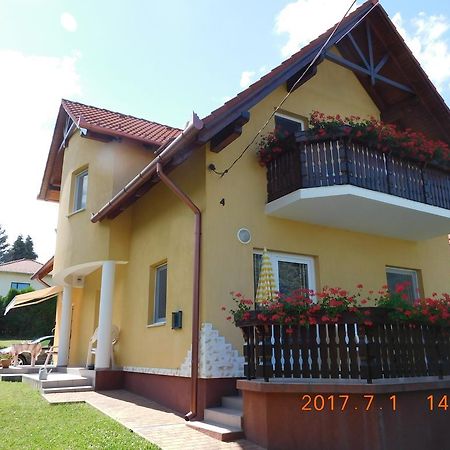 זלקרוס Akacfa Hortenzia Apartman מראה חיצוני תמונה