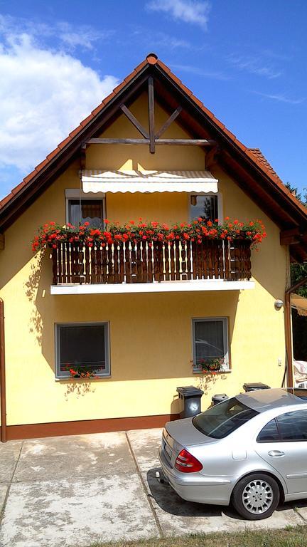 זלקרוס Akacfa Hortenzia Apartman מראה חיצוני תמונה
